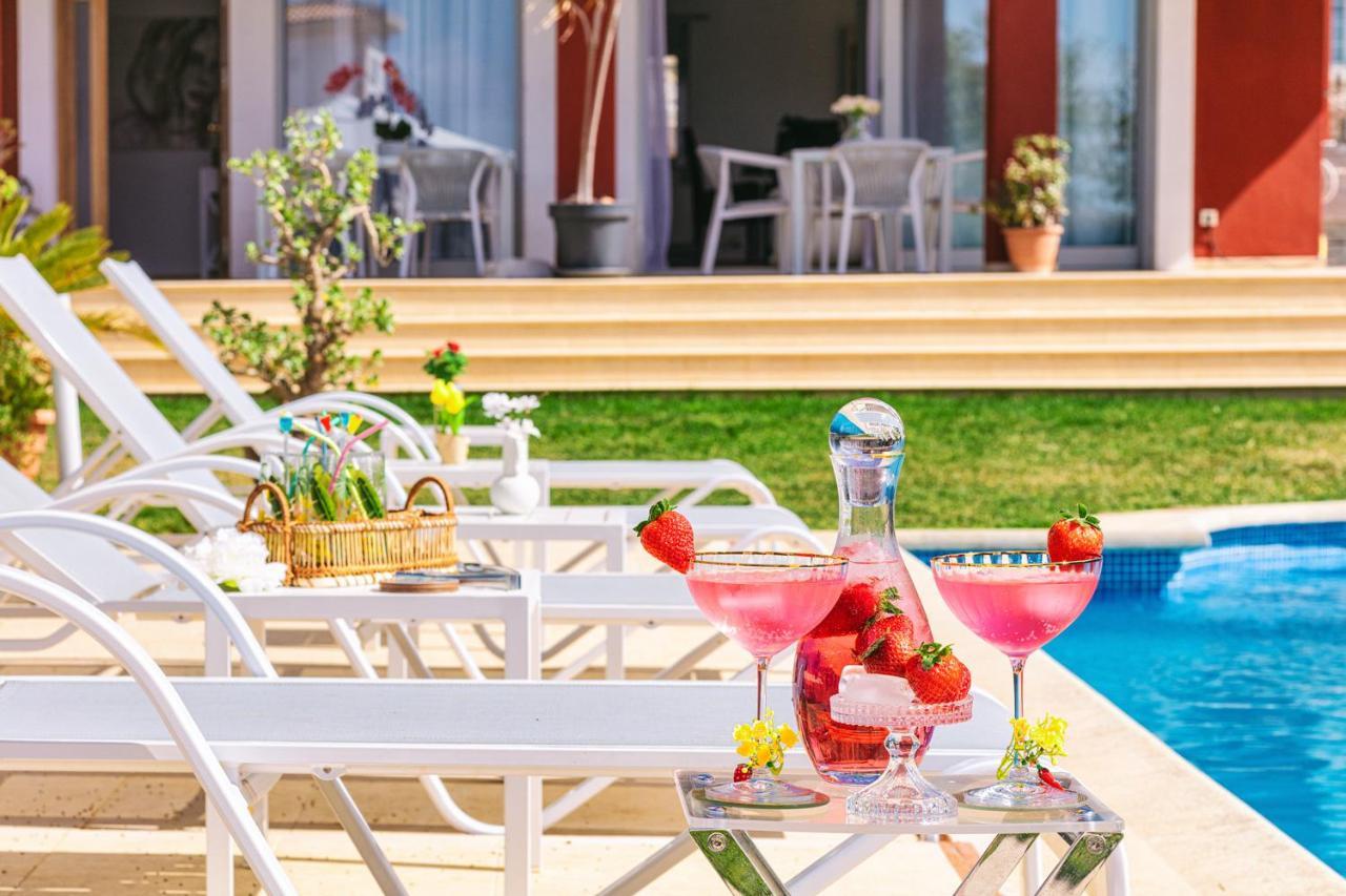 Red House Bed & Breakfast Llucmajor  Εξωτερικό φωτογραφία
