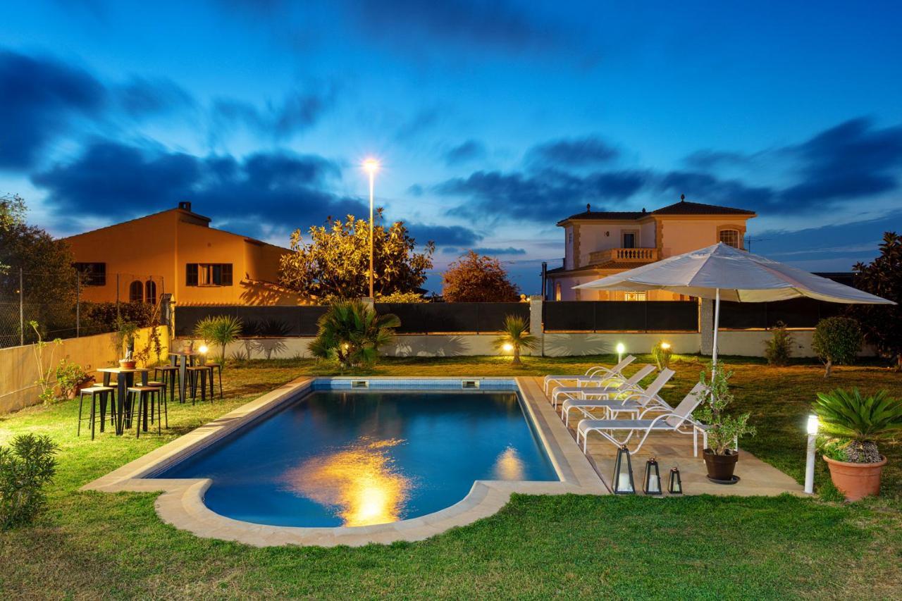 Red House Bed & Breakfast Llucmajor  Εξωτερικό φωτογραφία